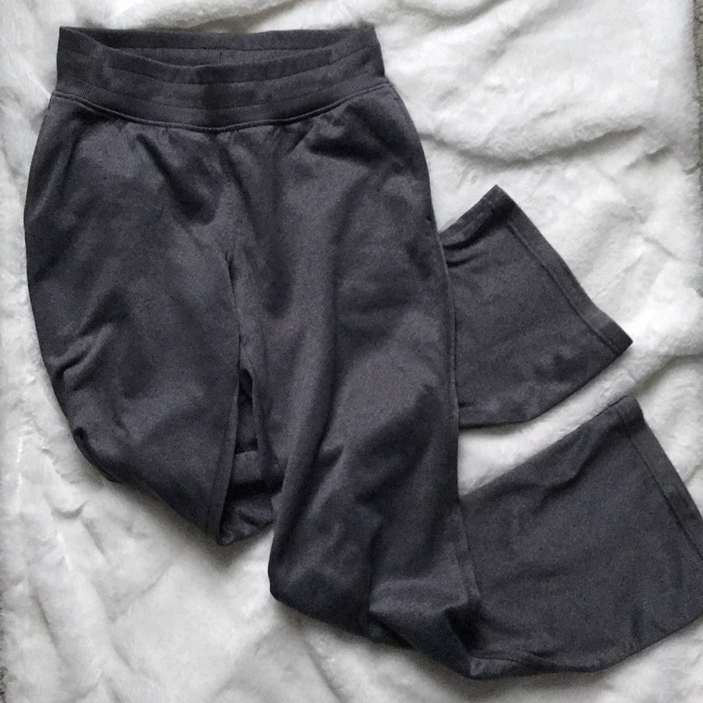Under Armor women’s Sweatpants
